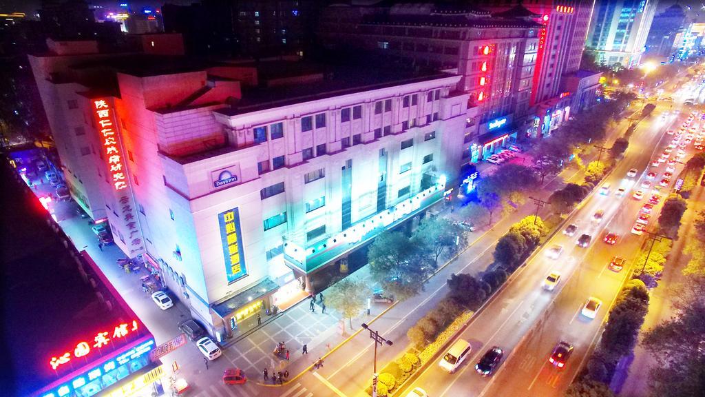 Days Inn Xi'An City Centre Экстерьер фото